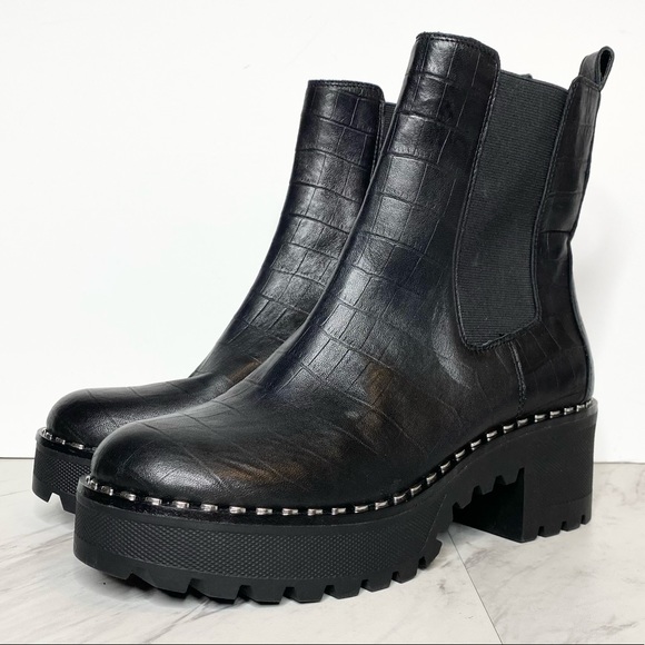Vince Camuto Madisha Chelsea Boot 